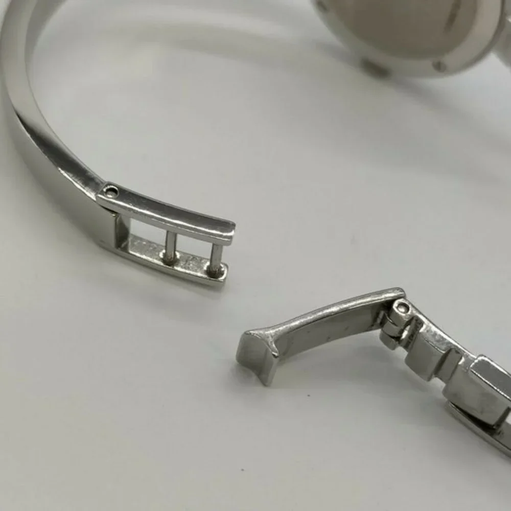Gucci Watch 105 Shelly Line
